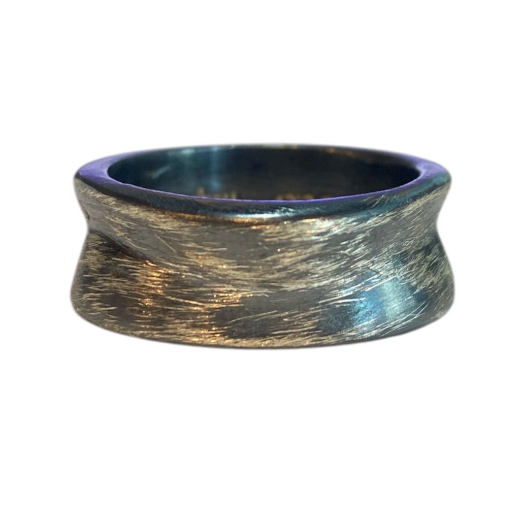 WAVED RING