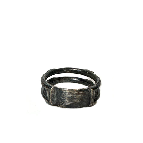 BAND PLAQUE RING