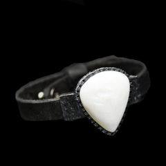 RJ GUITAR PICK MOTHER PEARL STONE BRACELET