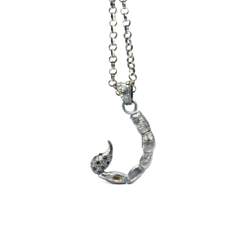 SCORPION TAIL ZIRCONIA NEGRA