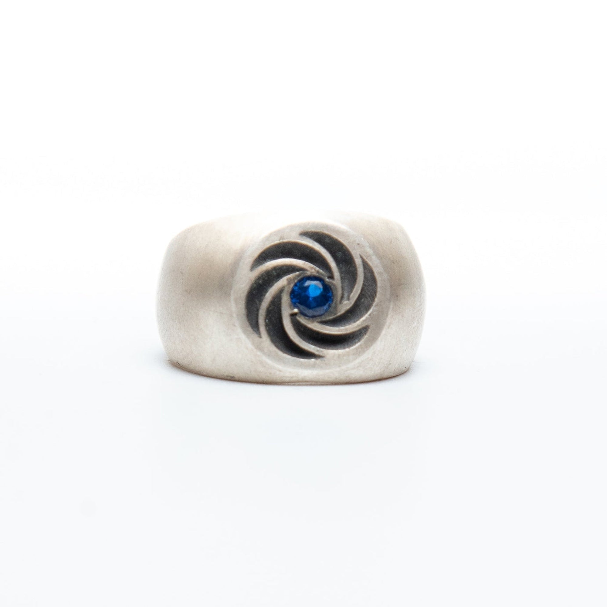 HURRICANE STONE RING