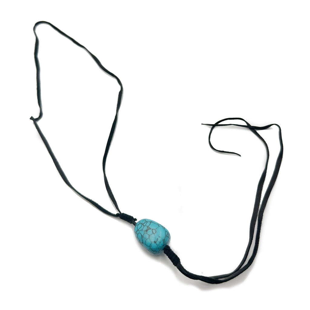 STONE LEATHER NECKLACE