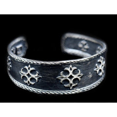 FLOR DE LIS CROSS CUFF