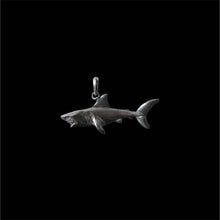 Cargar imagen en el visor de la galería, G.W SHARK - Rock and Jewel
