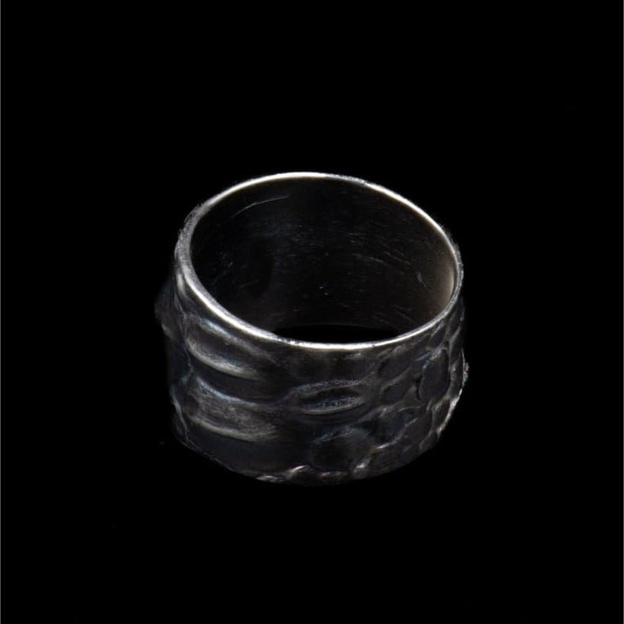 LIZARD RING DARK