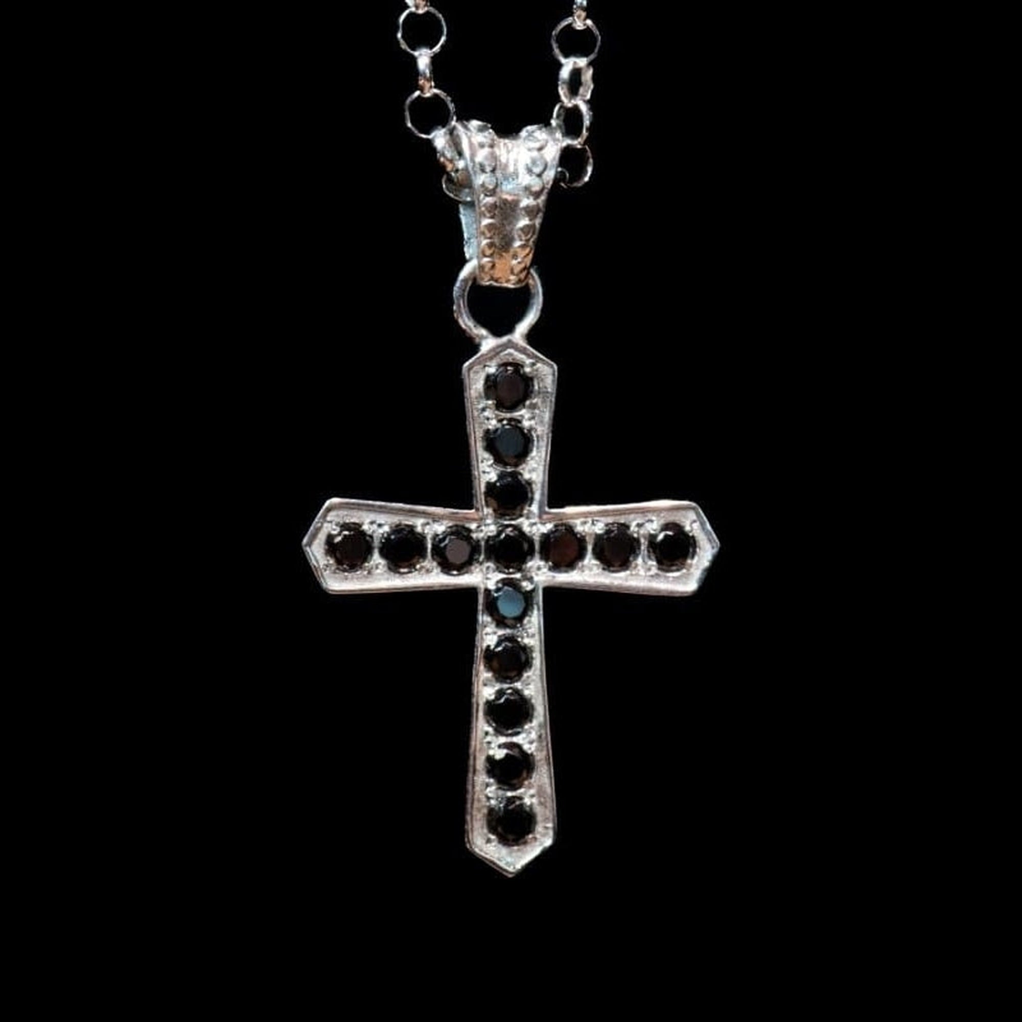 SMALL CROSS ZIRCONIA NEGRA